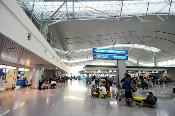 Nhắc nhở công dân Trung Quốc về những chú ý khi qua cảng Vinh Hạ, Việt Nam