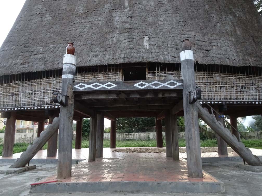 NHÀ RÔNG KON KLOR – LINH HỒN VĂN HÓA TÂY NGUYÊN