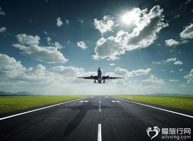 Nhiều lần gặp khó khăn trong việc xuất cảnh: Bài học đau thương từ chuyến đi Kenya