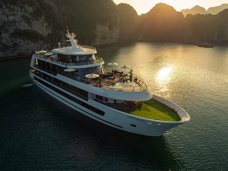 Chi Phí Tour Du Thuyền Stellar Of The Seas