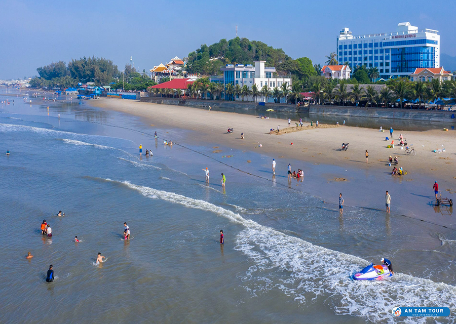 Đi ‘trốn’ nóng mùa hè tại bãi biển Long Hải Vũng Tàu thơ mộng