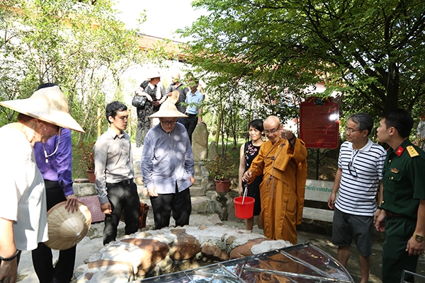 TÌM HIỂU VỀ LINH THIÊNG GIẾNG CỔ TẠI CHÙA BA VÀNG