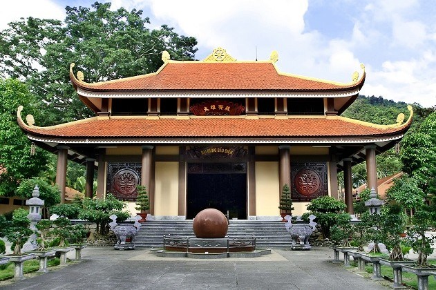 Kiến trúc lộng lẫy của Thiền Viện Trúc Lâm Yên Tử