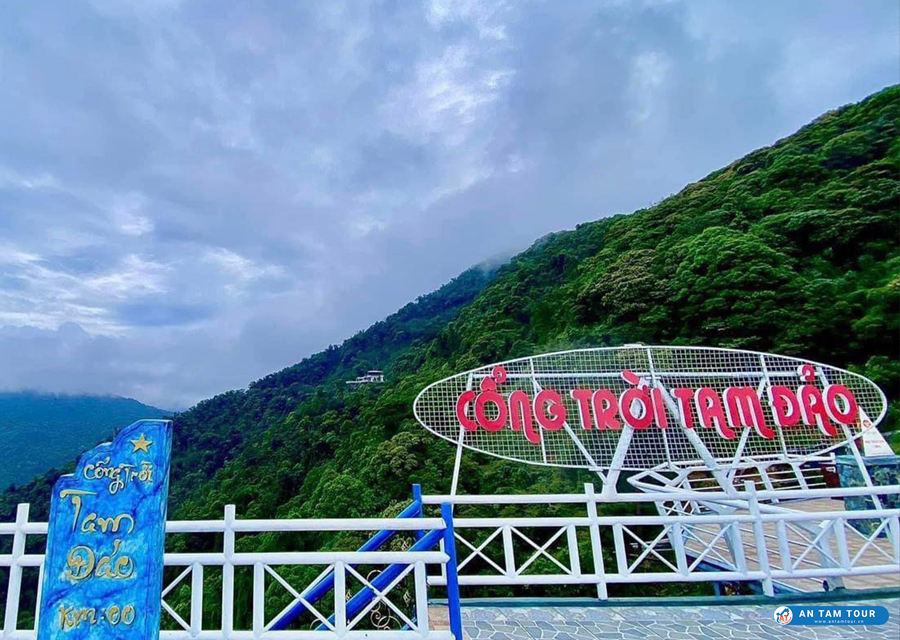 Cổng trời Tam Đảo