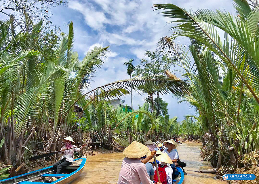 Rời phố thị, đến cù lao Thới Sơn khám phá miền vườn miền Tây.
