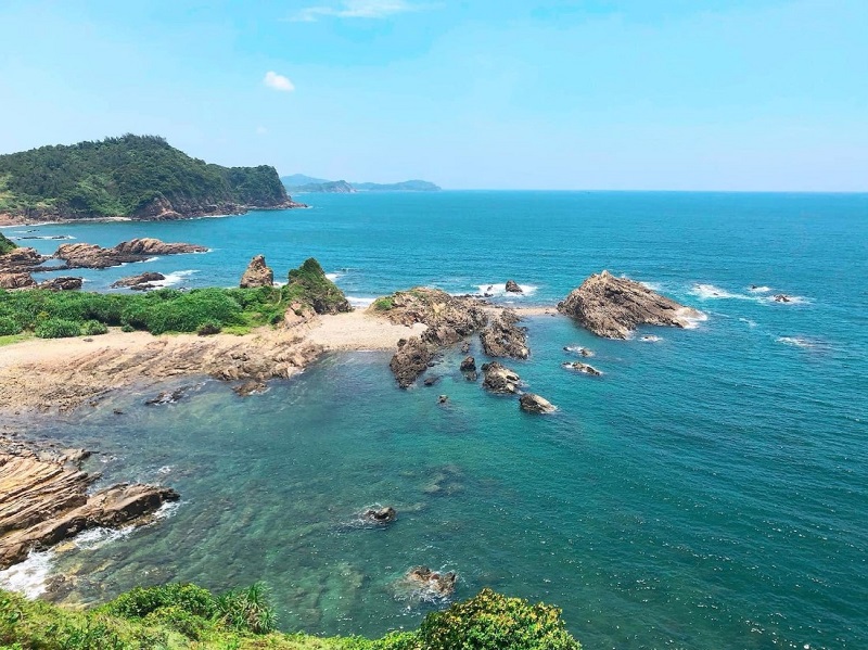 10 hòn đảo đẹp hoang sơ nhất ở Hạ Long năm 2025