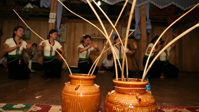 RƯỢU NHO QUAN NINH BÌNH