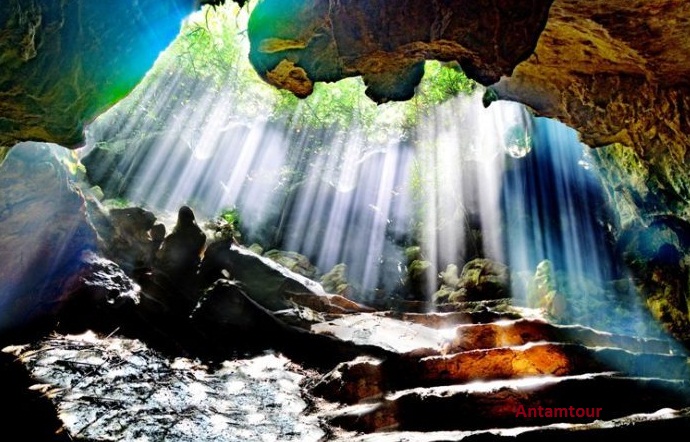 ĐỘNG THIÊN HÀ Ở NINH BÌNH