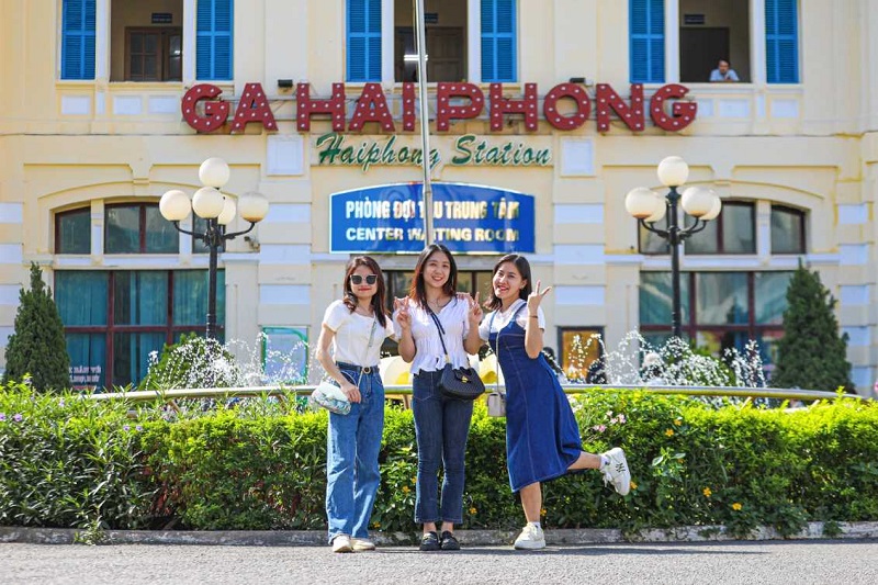 Hướng dẫn chi tiết du lịch Hải Phòng bằng tàu hỏa từ A đến Z