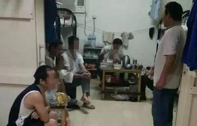 Đội ngũ Tổng Lãnh sự quán Trung Quốc tại Dubai tích cực xử lý sự cố công nhân lao động bị mắc kẹt tại Dubai.