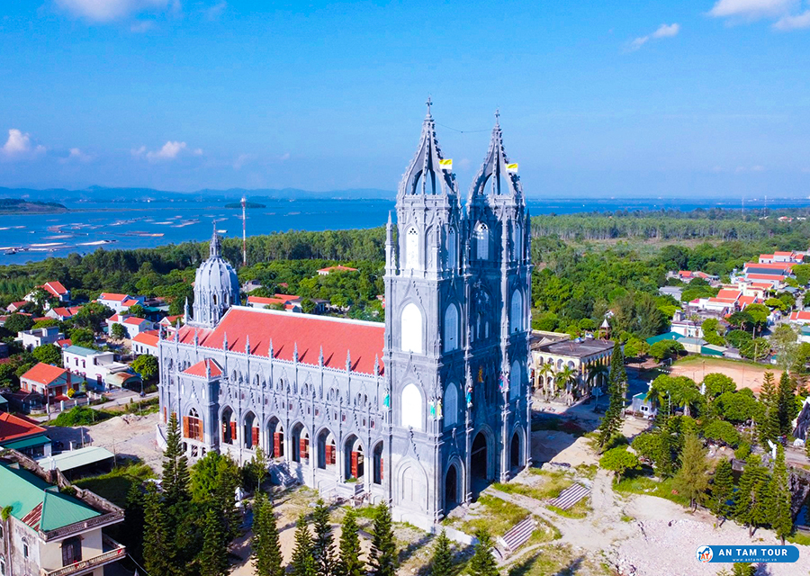 Giáo xứ Trà Cổ – một điểm đến tín ngưỡng thú vị tại Quảng Ninh