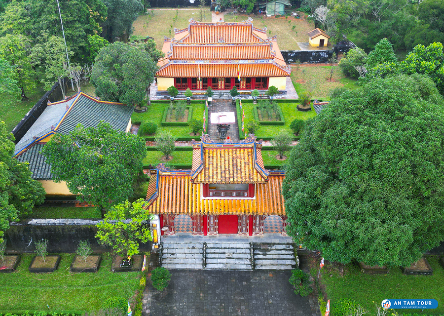 Lăng Gia Long: Vẻ đẹp độc đáo và những bí ẩn chưa được khám phá