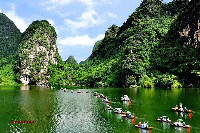 Vẻ Đẹp Tuyệt Mỹ Của Tràng An Ninh Bình